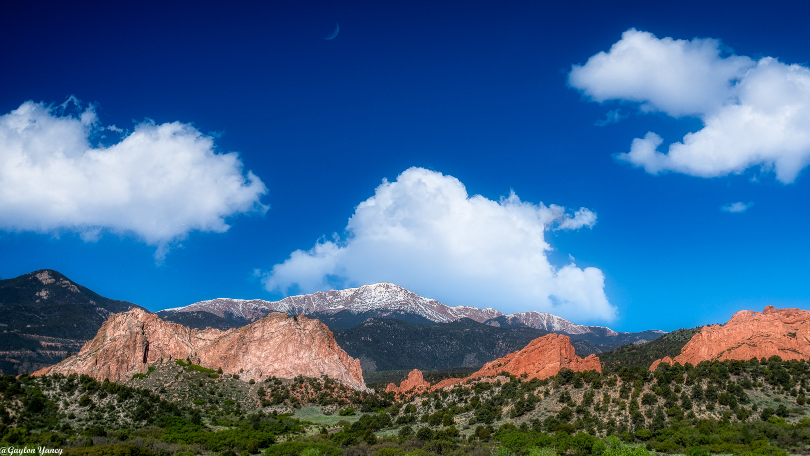 Colorado Springs Beautiful Outdoor Scenery and 5 other reasons to move to Colorado Springs