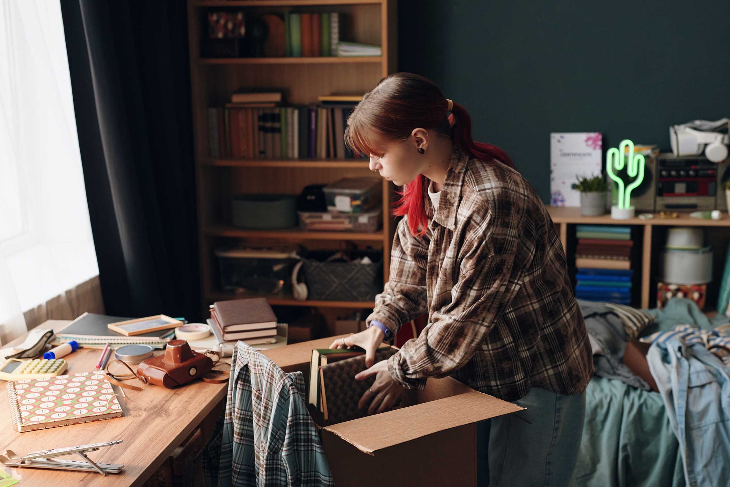 Moving Made EZ: The Ultimate Guide to College Student Movers